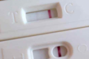 验孕棒测了两次都是一条线 说明什么？结果准吗？