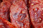 香肠用哪个部位的肉 香肠灌好了需要用热水烫一下吗