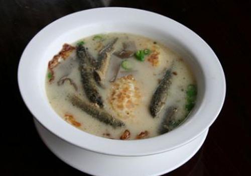 泥鳅不能和什么一起吃