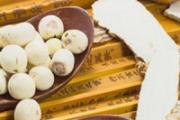 莲子每天吃多少合适 莲子怎样吃比较好