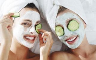 小孩皮肤黑是什么原因