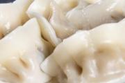 冻饺子用冷水还是热水 冻饺子要解冻吗
