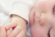 母乳和奶粉的区别 母乳和奶粉比的优点