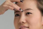 眼睛酸痛按摩手法