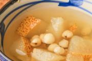 冰糖炖雪梨可以降火吗 冰糖雪梨越喝越上火什么原因