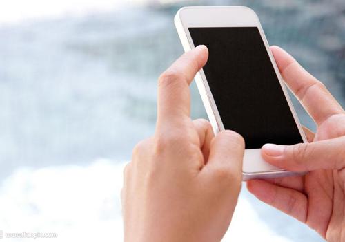 玩手机戴眼镜好还是不戴眼镜好