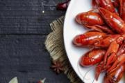 小龙虾为什么肉会松散 小龙虾去虾线肉就散了怎么办