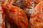 吃了柿饼又吃了鸡蛋怎么办 柿饼不能和什么一起吃