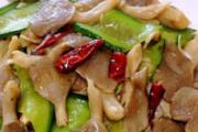 黄瓜片炒鲍鱼菇