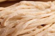 100克干面条的热量 100克干面条煮熟热量多少