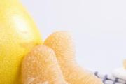 早上吃柚子的功效与作用是什么 吃柚子的禁忌
