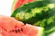 大姨妈来了能吃西瓜吗 夏季吃西瓜要注意些什么