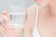 饭前喝水有利于减肥吗 饭前喝水减肥还是饭后