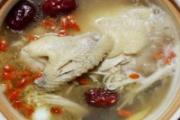 感冒喝鸡汤好吗 感冒喝鸡汤放什么好 