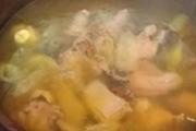 羊肚菌鸡汤