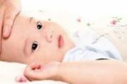宝宝身上热但不发烧是怎么回事