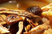 茶树菇鸡汤