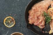 减脂期鸡胸肉怎么吃 减肥期间鸡胸肉一天吃多少合适