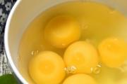 鸡蛋液拌到米饭里炒会腥吗 蛋炒饭如何去腥