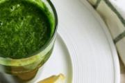 怎么榨芹菜汁好喝 芹菜汁生喝还是熟喝