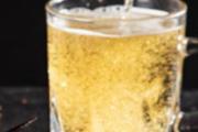 啤酒热量高还是白酒热量高 啤酒热量低为什么发胖