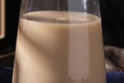 夏天奶茶放一晚还可以喝吗 奶茶开封后多久不能喝
