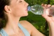 怎么排出体内毒素 水里加这些效果好