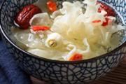 莲子没熟透能吃吗 莲子没煮熟有毒吗