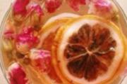 玫瑰花和柠檬片可以一起泡吗