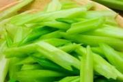 生榨芹菜汁能直接喝吗 生芹菜汁可以放多久