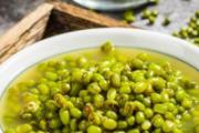 绿豆汤产妇可以喝吗 绿豆汤母乳期能喝吗
