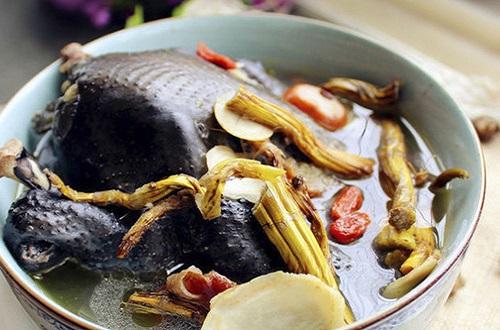 西洋参煲乌鸡汤的功效与作用-凤凰号