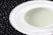 黑豆怎么打豆浆才好喝 黑豆浆一天喝多少合适