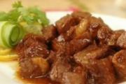 吃羊肉可以喝红酒吗 吃羊肉喝红酒好吗