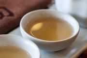 女人喝牛蒡茶有什么好处 女人喝牛蒡茶要注意什么