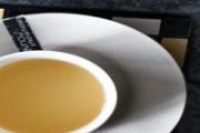 酒后头痛喝蜂蜜水有没有用 酒后喝蜂蜜水有什么好处