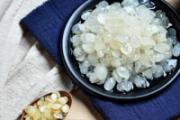 雪莲子需要泡发吗 雪莲子和皂角米是一个东西吗