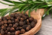 花椒治荨麻疹吗 怎么用花椒治荨麻疹