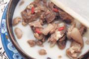 女人吃什么隆胸