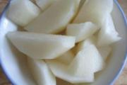 七个月宝宝辅食食谱：梨条