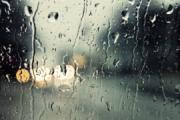 梦见下雨是什么意思