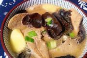 木耳猪肝汤