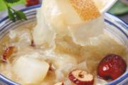 冰糖雪梨饭前好饭后吃好 冰糖雪梨什么时候喝最好