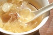 海底椰银耳糖水