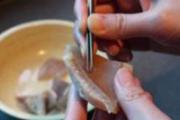 猪皮上的毛怎么去掉