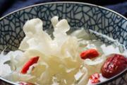 银耳汤不放冰糖可以吗 银耳汤中含有糖分吗