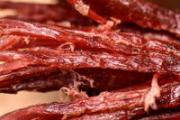 长期吃牛肉干有什么坏处 牛肉干一天吃多少合适