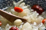 红枣银耳汤隔夜再喝好吗 红枣银耳汤晚上喝好吗