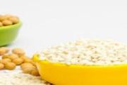 糯米泡多久可以蒸 糯米可以用电饭锅蒸吗