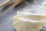 饺子面怎么和好吃不破皮 饺子面用热水还是冷水